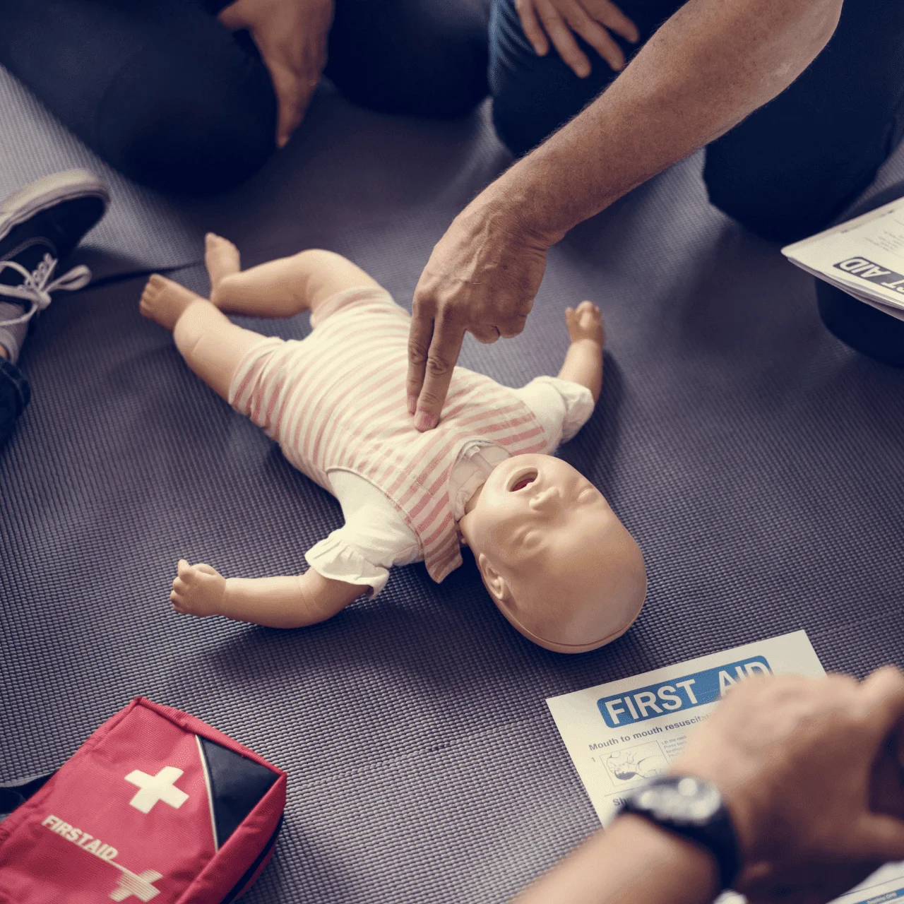 Taller «Primeros auxilios pediátricos básicos»